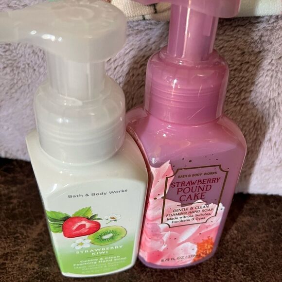 Bath & Body Works Foaming Hand Soap Bundle - Picture 2 of 5